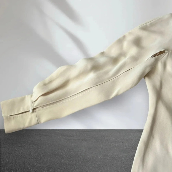 CARESTE Silk Mini Shift Long Sleeve Dress Cream Yellow Size 6 - Picture 7 of 11